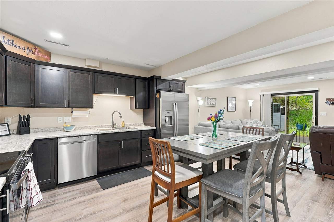 1726 Lynncrest Drive Coralville IA 52241