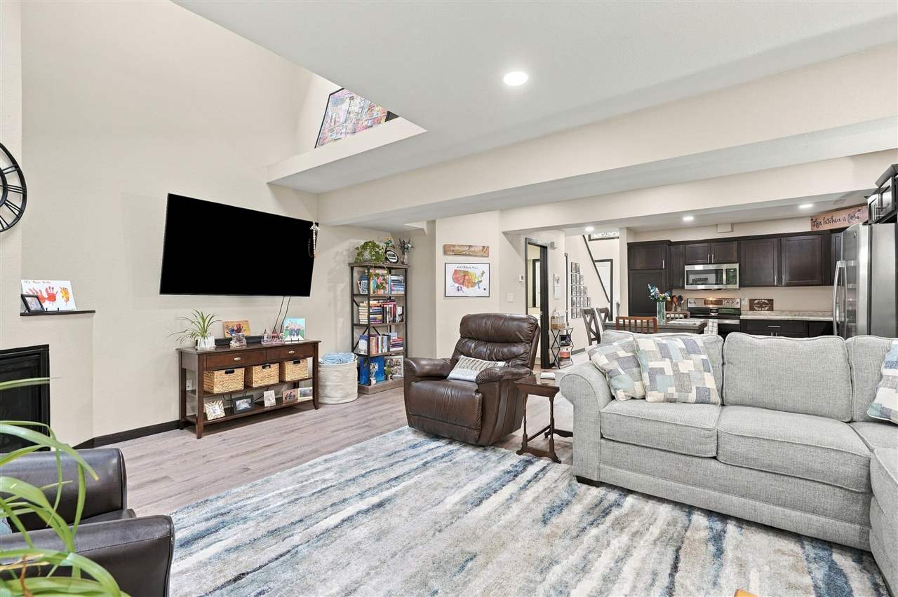 1726 Lynncrest Drive Coralville IA 52241