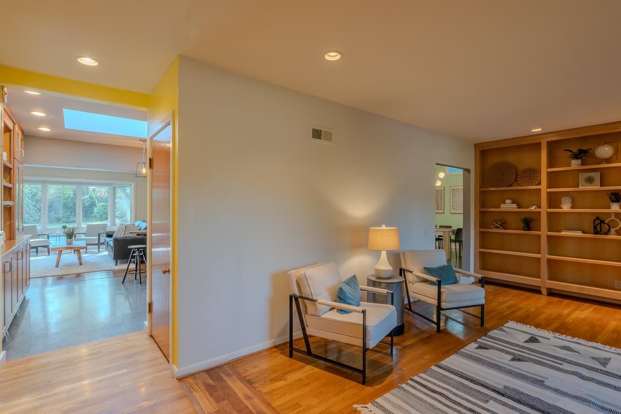 519 W Park Road Iowa City IA 52246