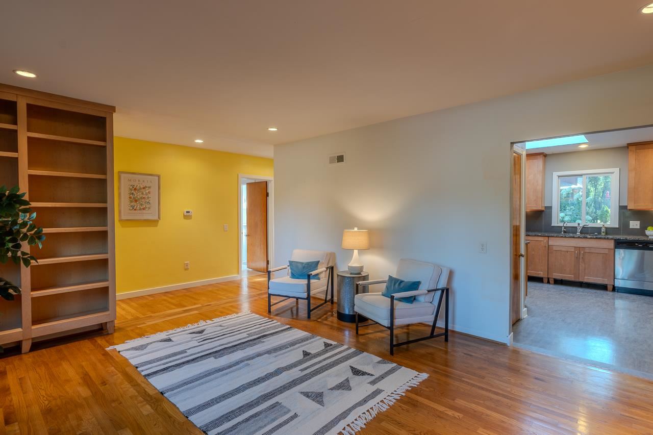 519 W Park Road Iowa City IA 52246