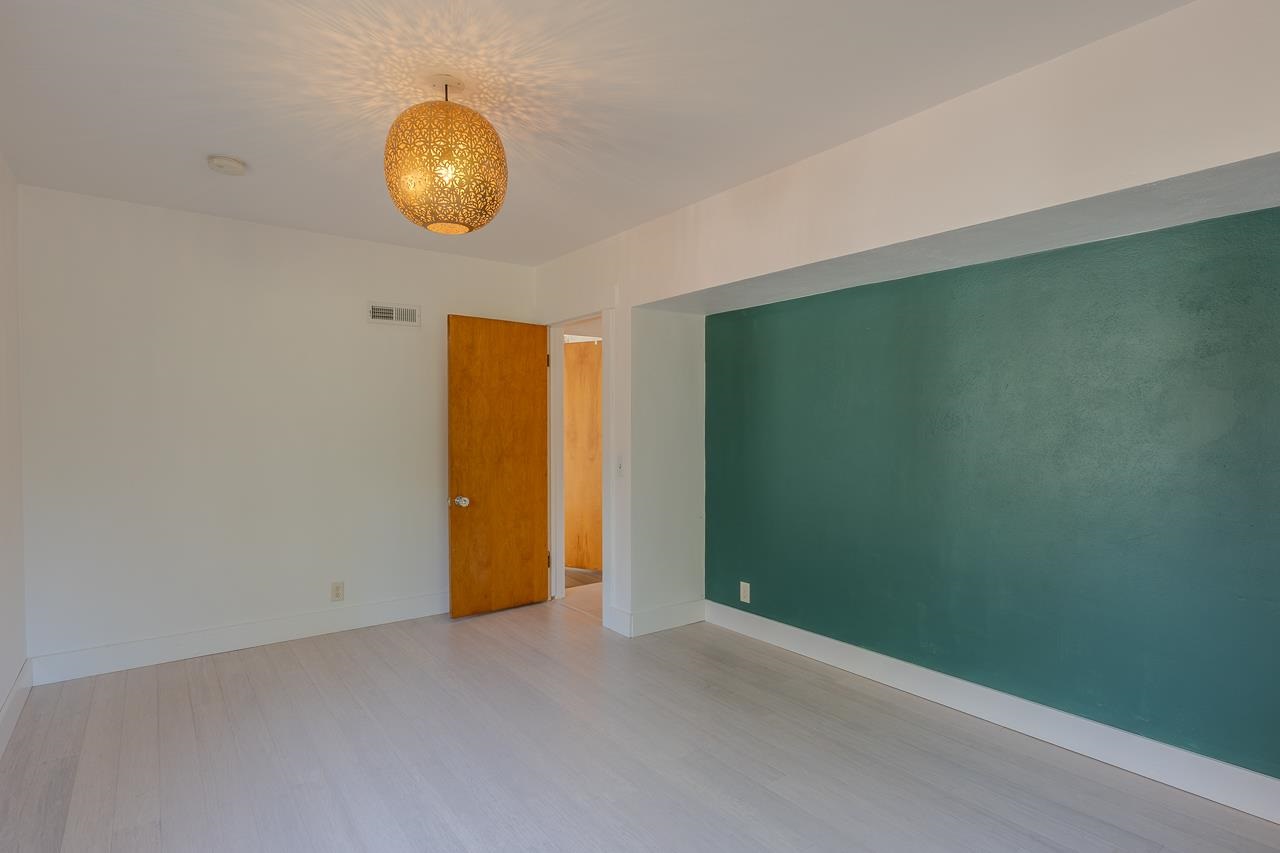 519 W Park Road Iowa City IA 52246