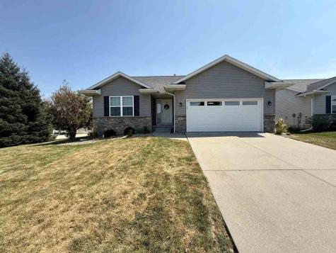 1864 Mackinaw Drive Iowa City IA 52245