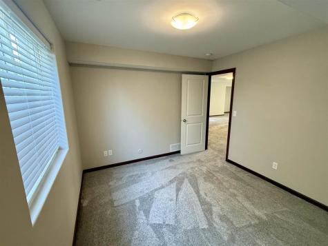 1864 Mackinaw Drive Iowa City IA 52245