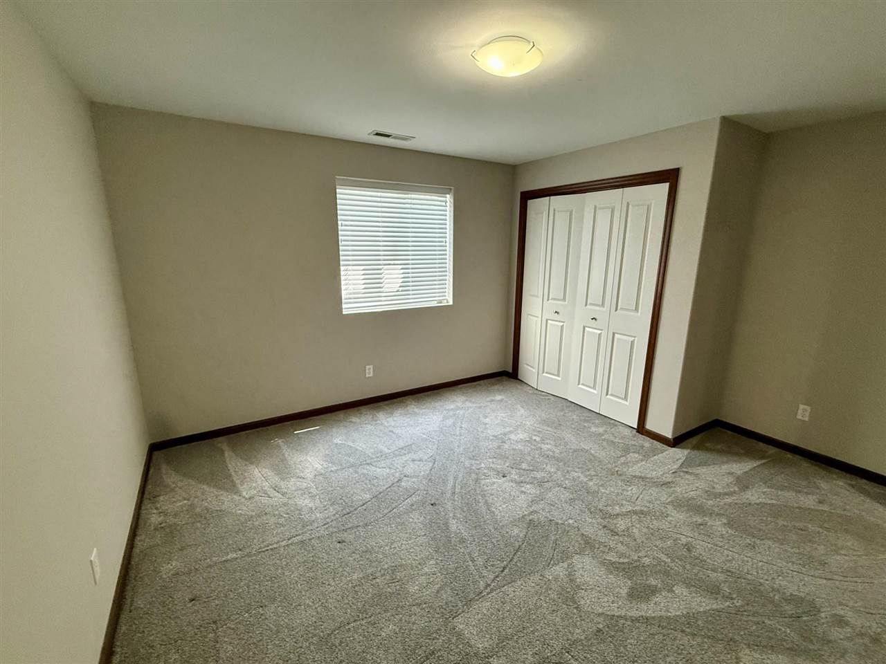 1864 Mackinaw Drive Iowa City IA 52245