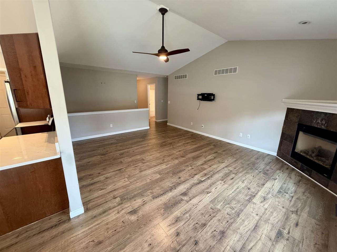 1864 Mackinaw Drive Iowa City IA 52245