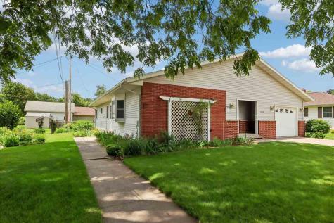 1125 Franklyn Avenue Marengo IA 52301