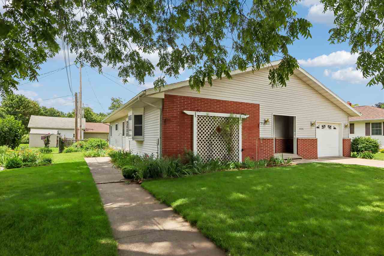 1125 Franklyn Avenue Marengo IA 52301