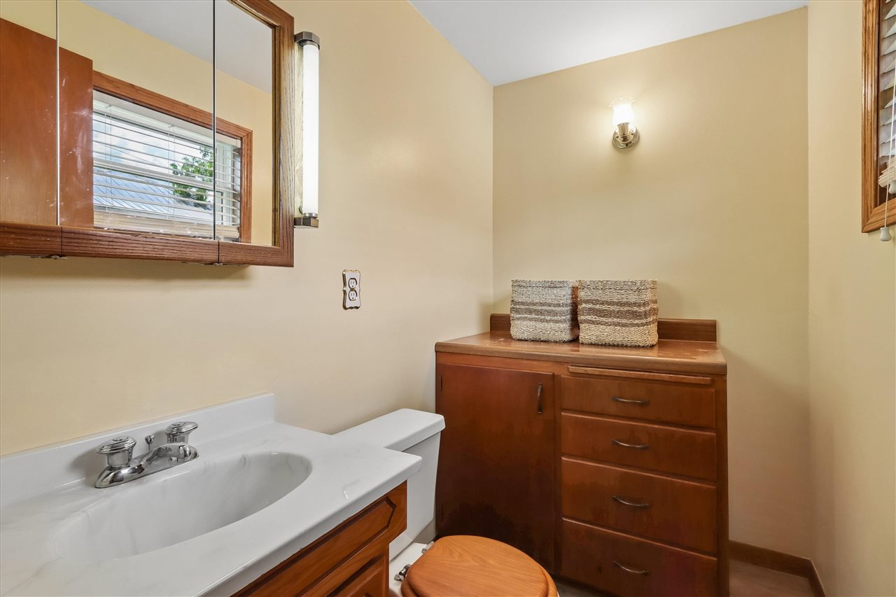 1125 Franklyn Avenue Marengo IA 52301