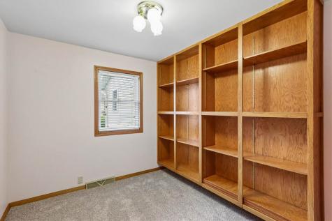1125 Franklyn Avenue Marengo IA 52301