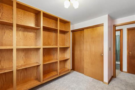 1125 Franklyn Avenue Marengo IA 52301