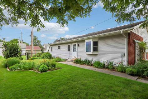 1125 Franklyn Avenue Marengo IA 52301