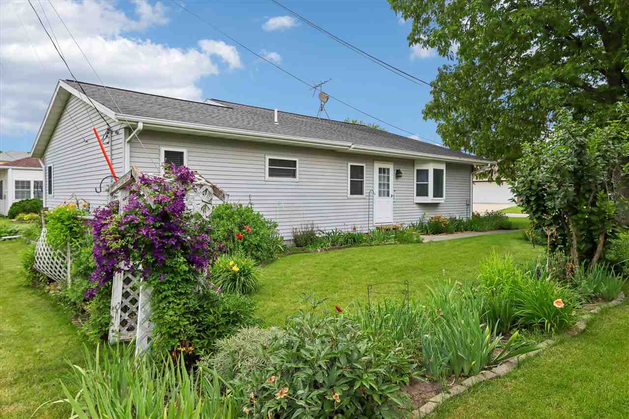 1125 Franklyn Avenue Marengo IA 52301