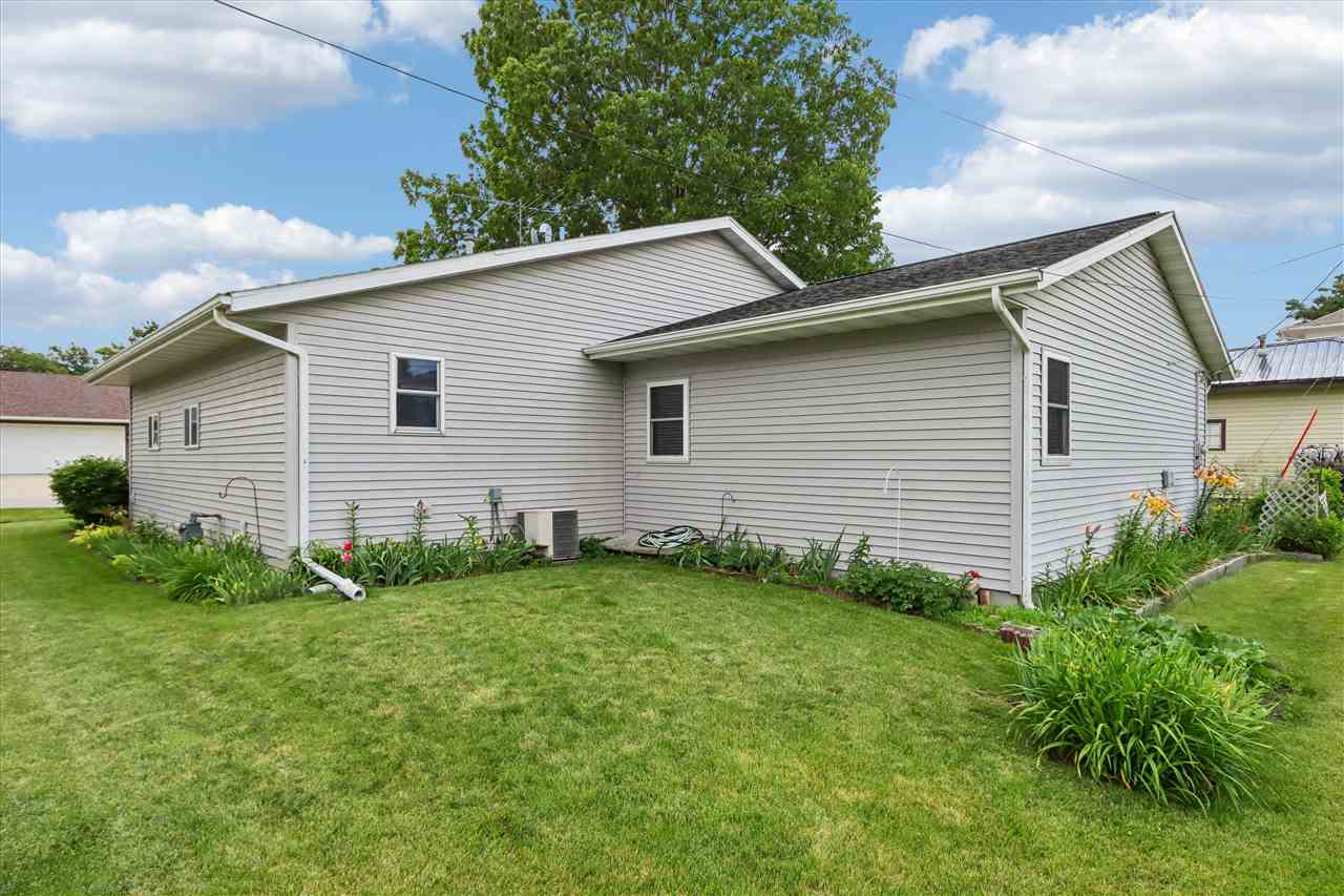 1125 Franklyn Avenue Marengo IA 52301