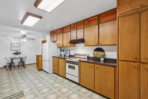 1125 Franklyn Avenue Marengo IA 52301