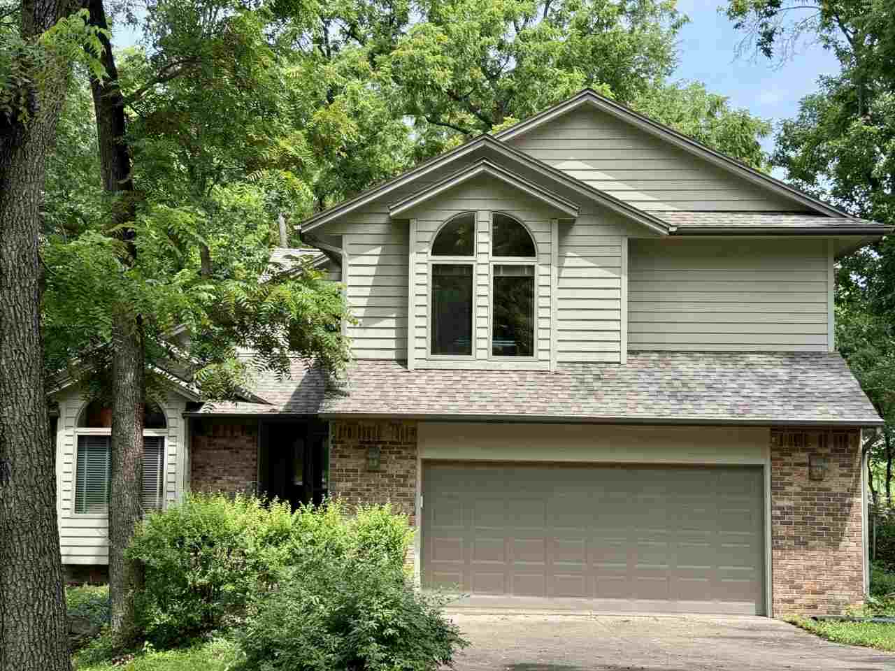 24 Samuel Drive Iowa City IA 52245
