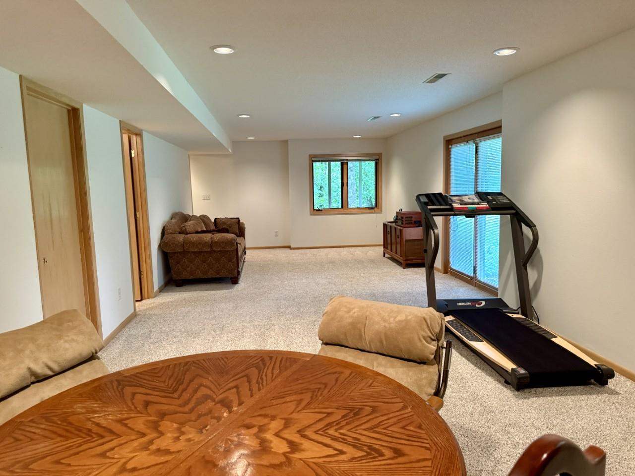 24 Samuel Drive Iowa City IA 52245