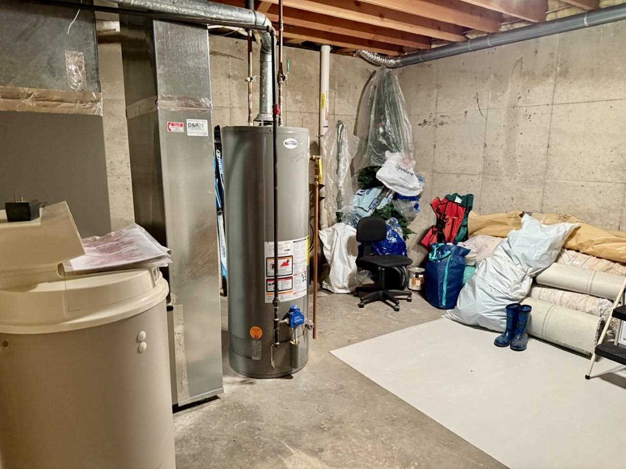 24 Samuel Drive Iowa City IA 52245