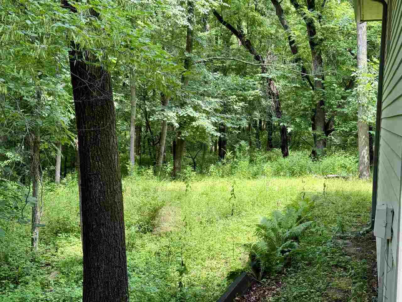 24 Samuel Drive Iowa City IA 52245