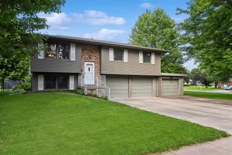 3044 Wayne Avenue Iowa City IA 52240