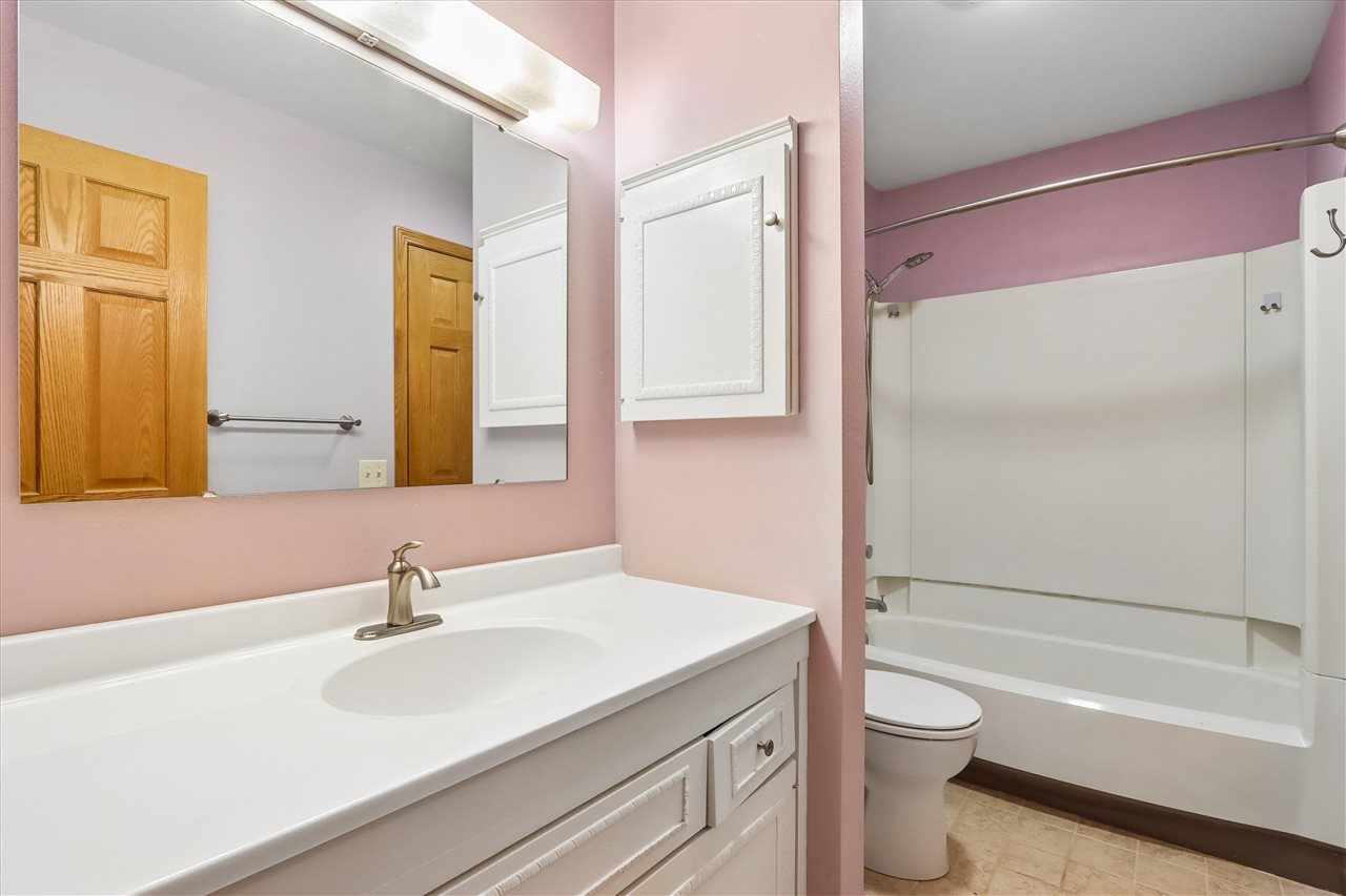 3044 Wayne Avenue Iowa City IA 52240