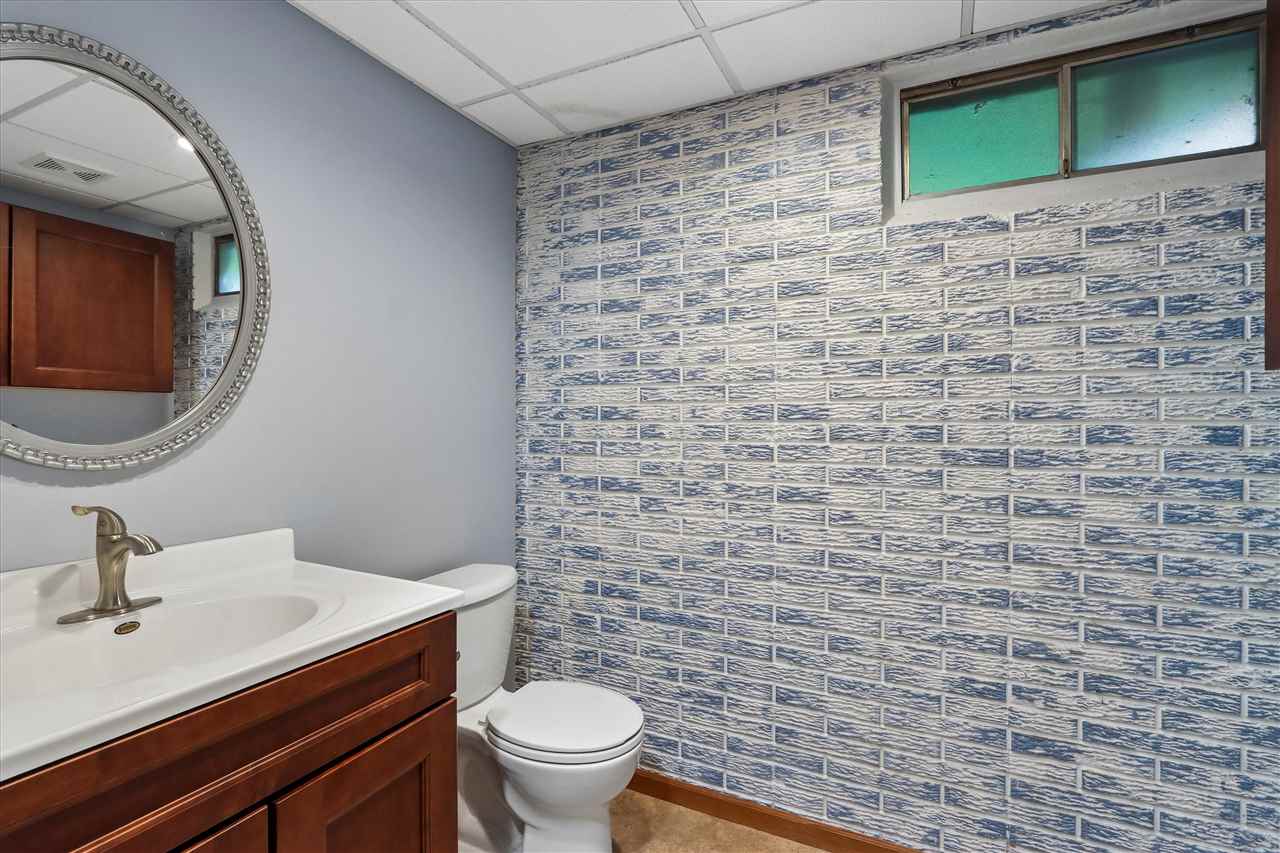 3044 Wayne Avenue Iowa City IA 52240