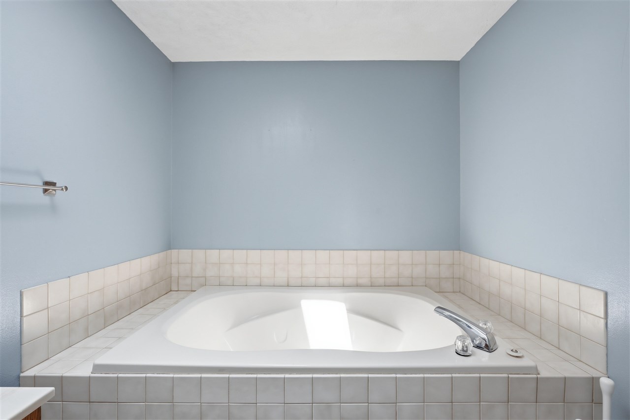 2230 Hazel Court Iowa City IA 52240