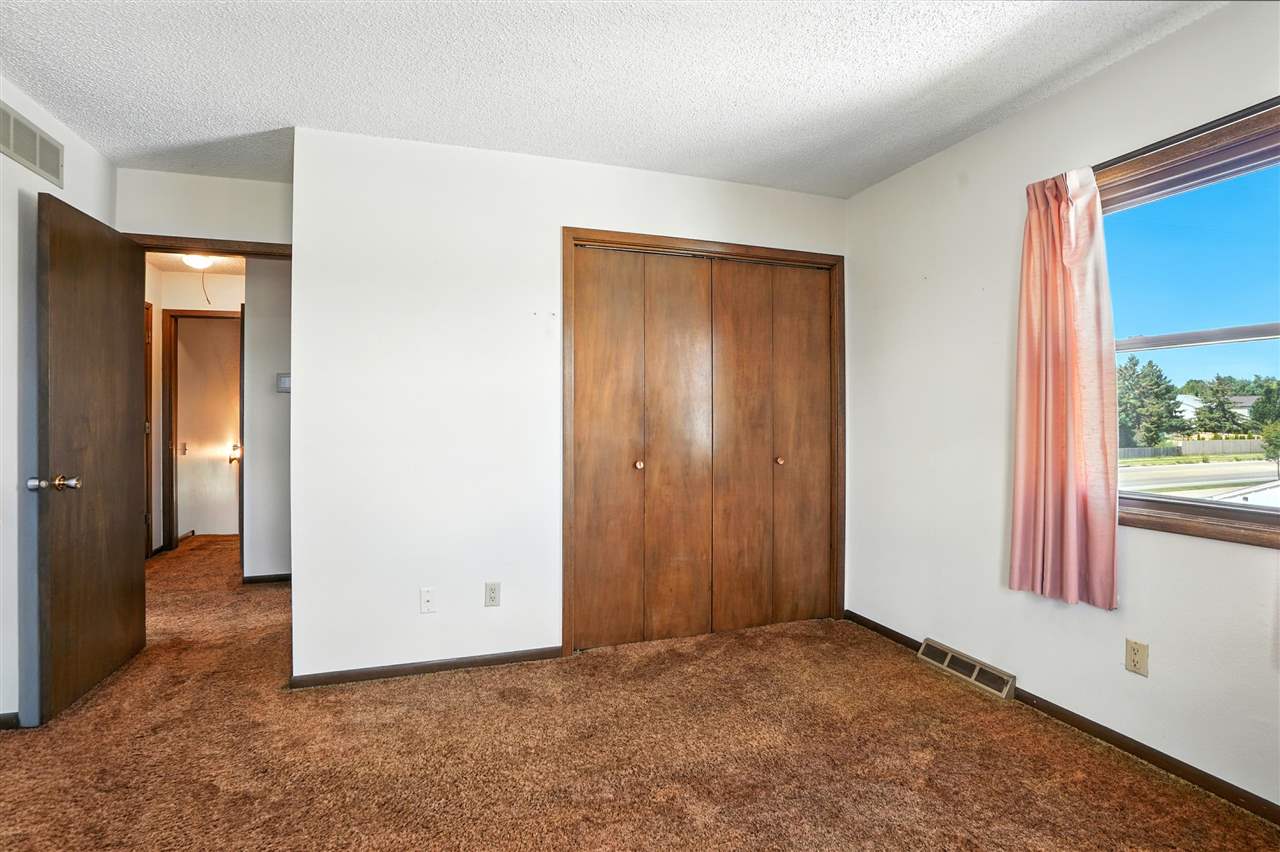 3010 Sycamore Street Iowa City IA 52240