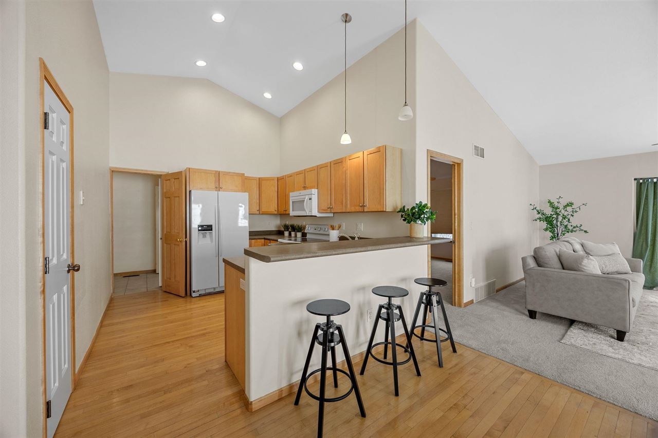 2182 Port Talbot Place Coralville IA 52241