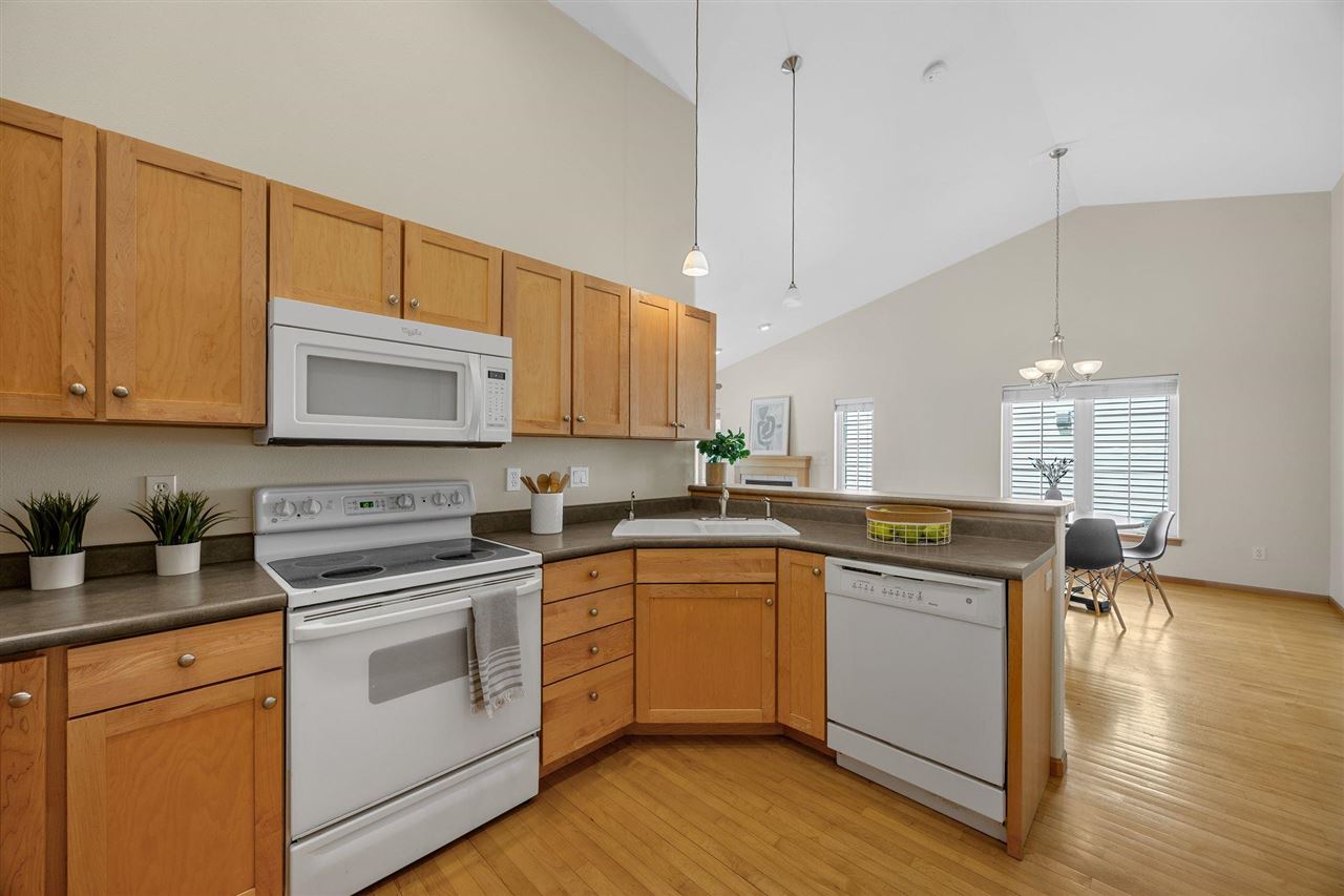 2182 Port Talbot Place Coralville IA 52241