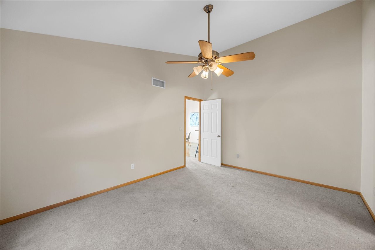 2182 Port Talbot Place Coralville IA 52241