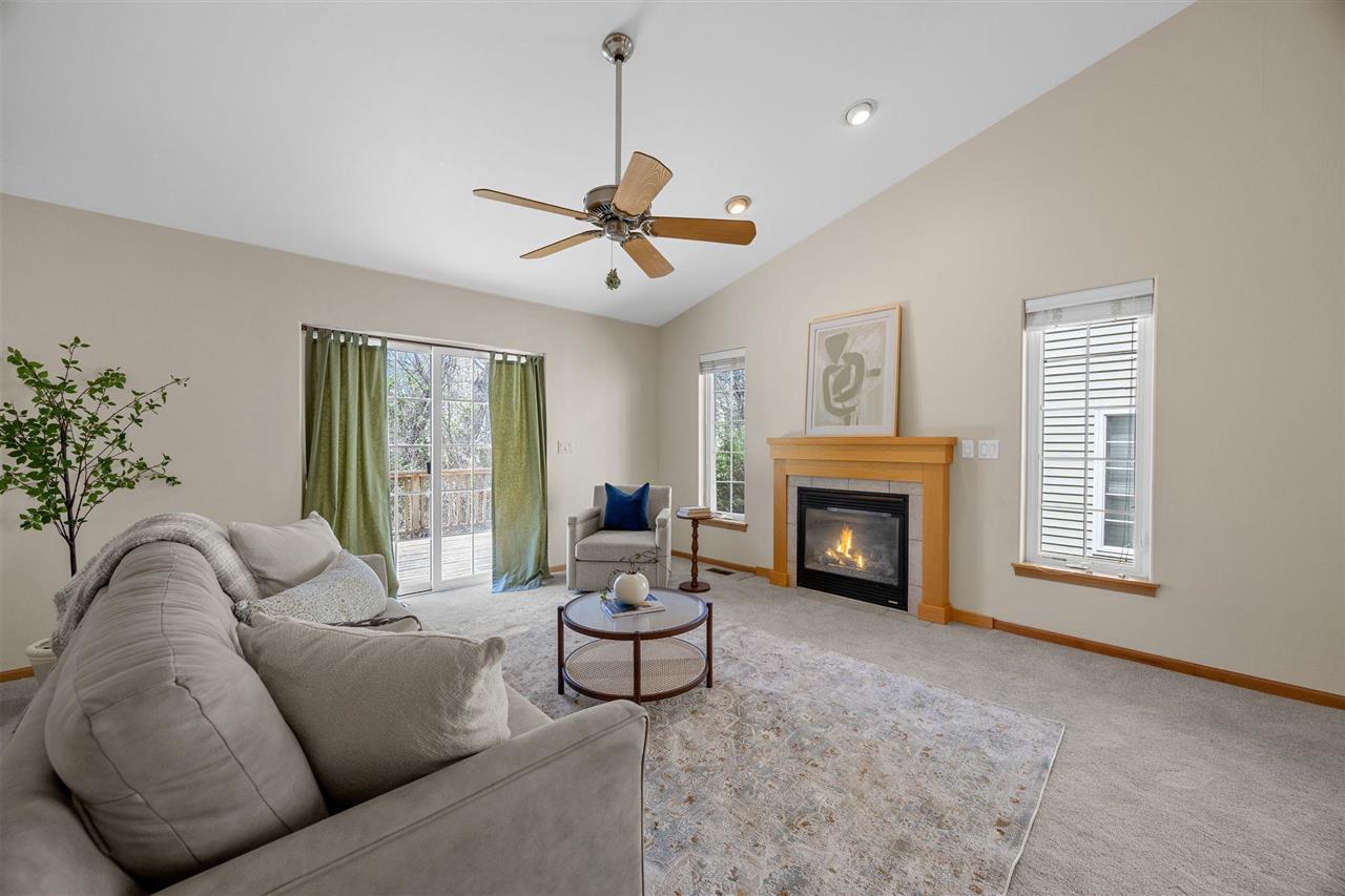 2182 Port Talbot Place Coralville IA 52241
