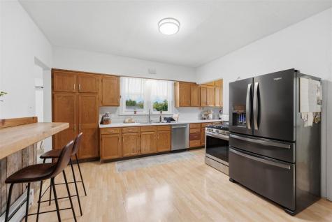 206 E Main Street Wayland IA 52654