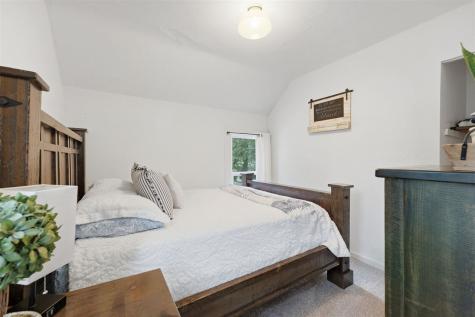 206 E Main Street Wayland IA 52654