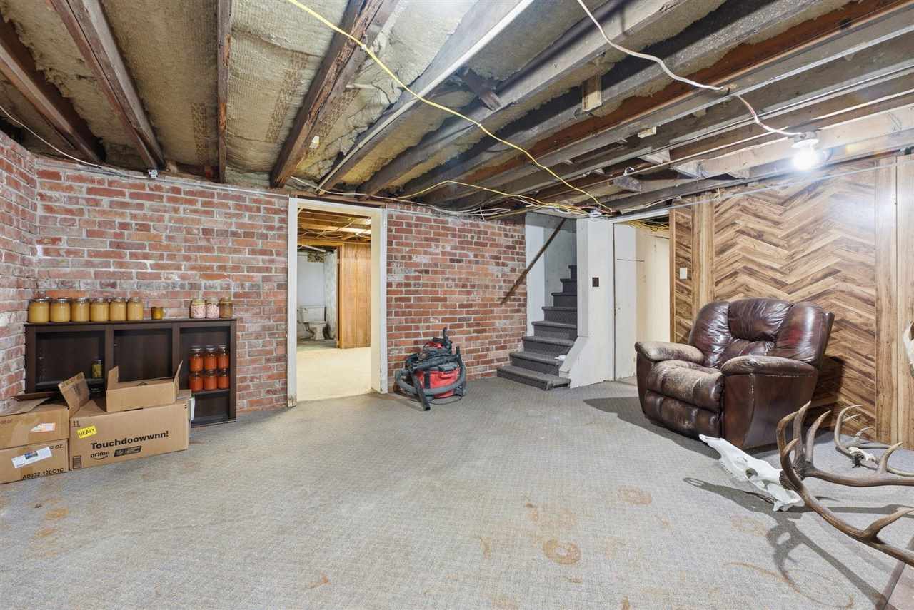 206 E Main Street Wayland IA 52654