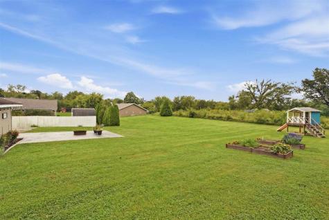 206 E Main Street Wayland IA 52654