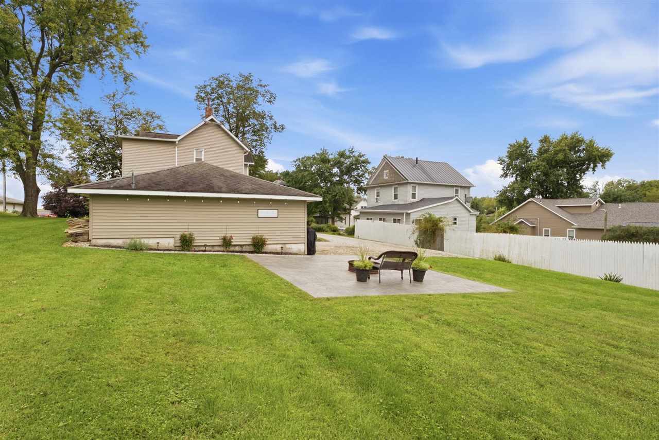 206 E Main Street Wayland IA 52654