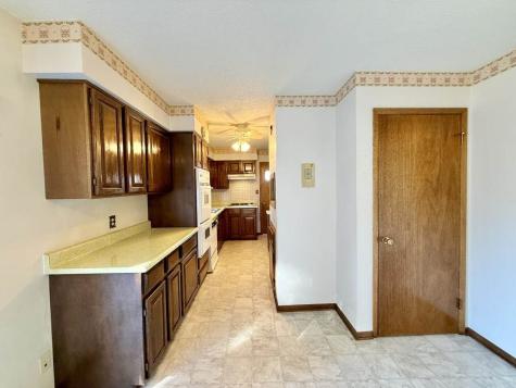 709 14th Street Wellman IA 52356