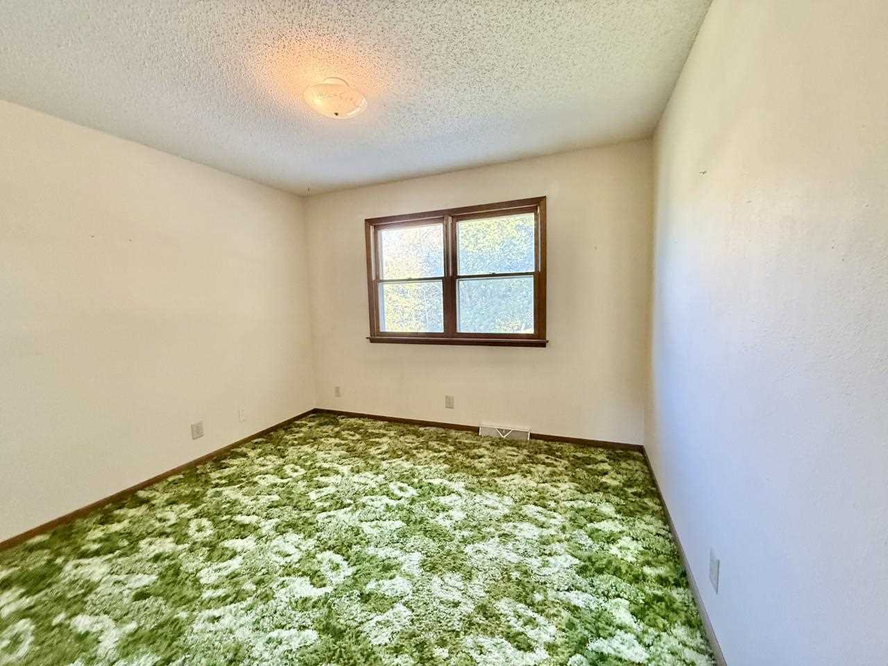 709 14th Street Wellman IA 52356