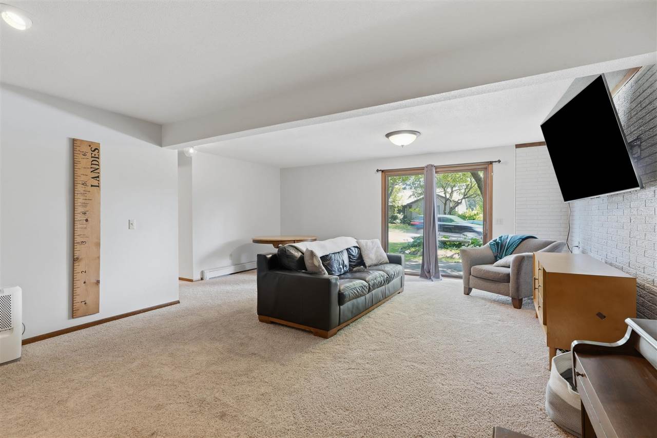 903 K Avenue Kalona IA 52247