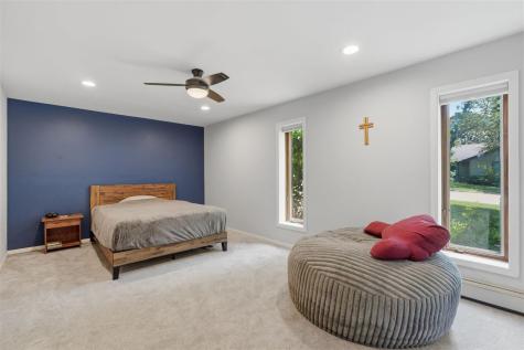 903 K Avenue Kalona IA 52247