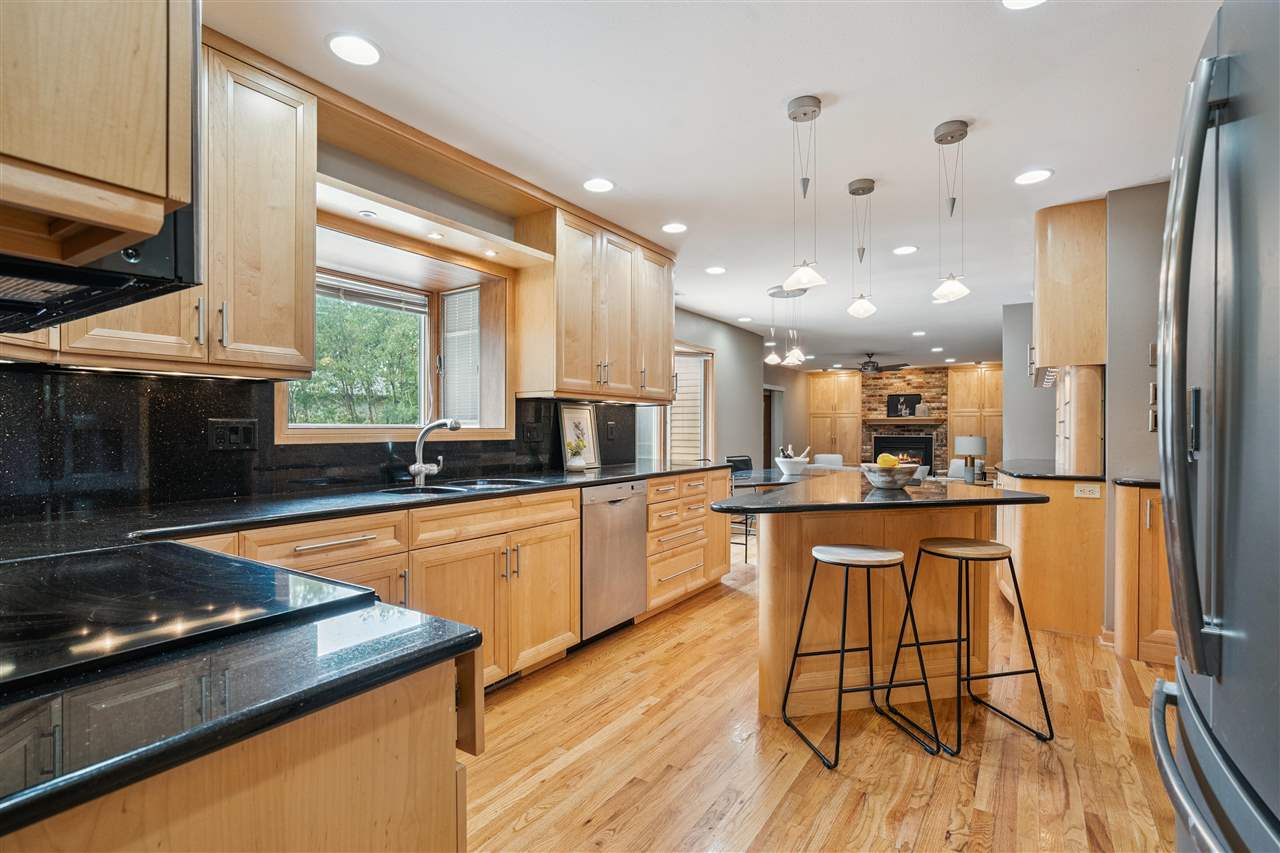 2259 Cae Drive Iowa City IA 52246