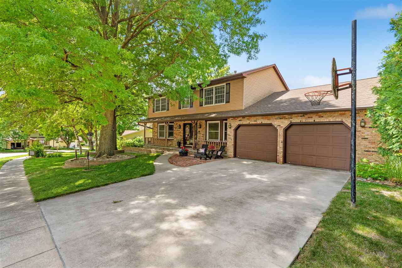 2259 Cae Drive Iowa City IA 52246