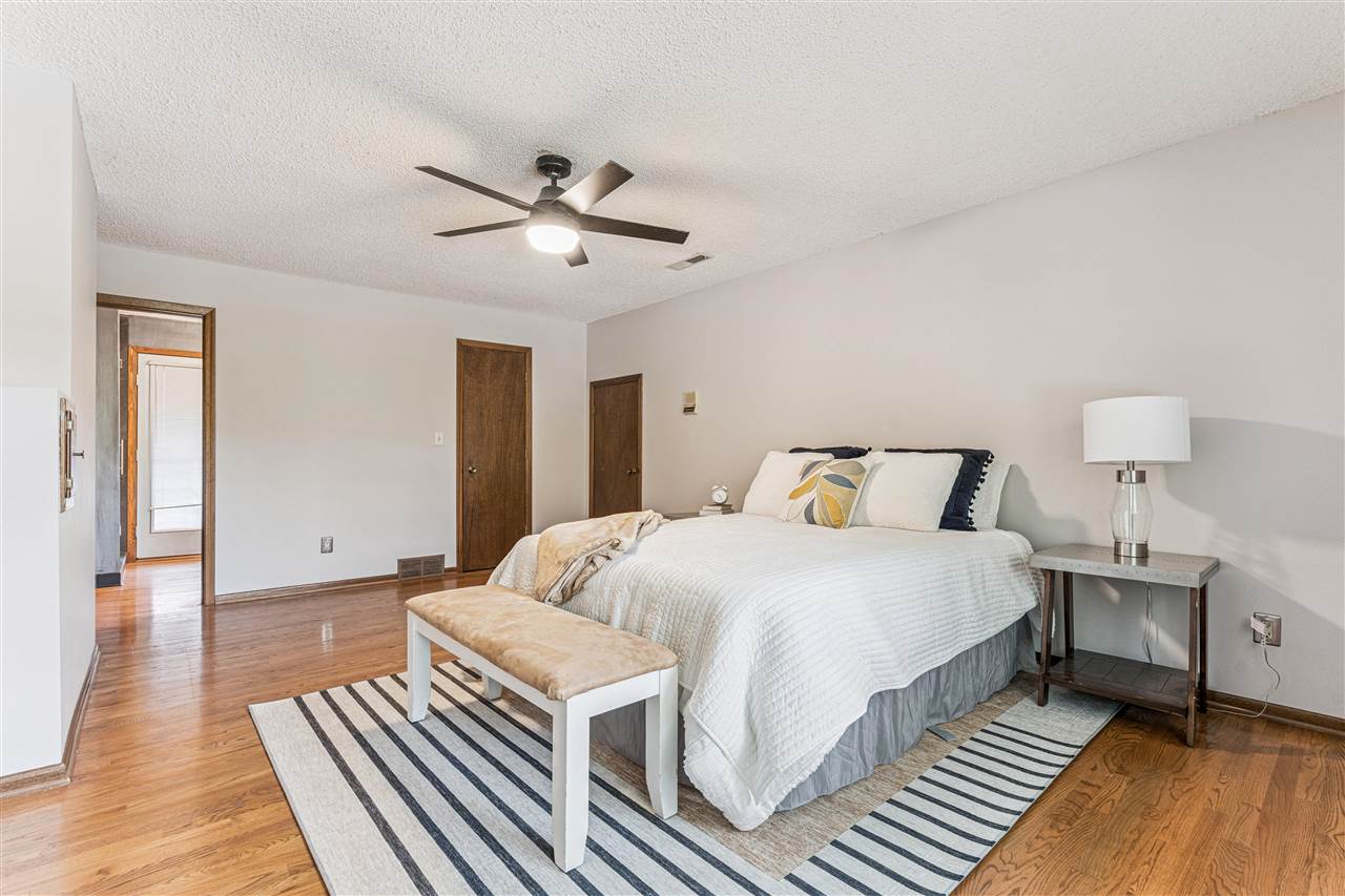 2259 Cae Drive Iowa City IA 52246