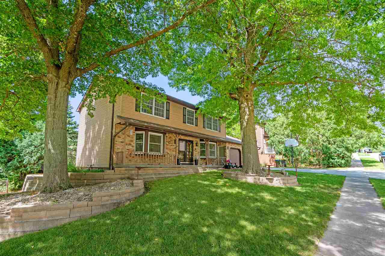 2259 Cae Drive Iowa City IA 52246