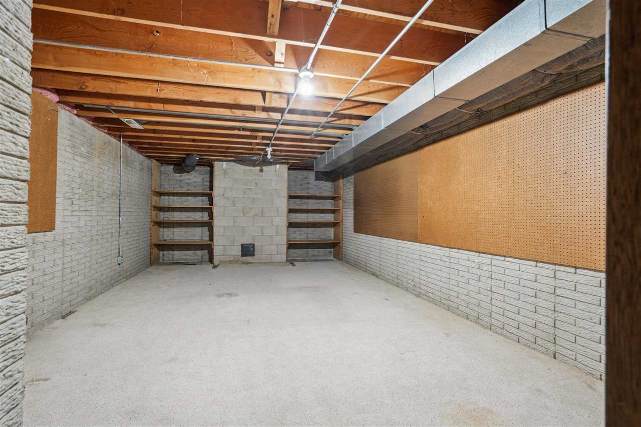 2259 Cae Drive Iowa City IA 52246