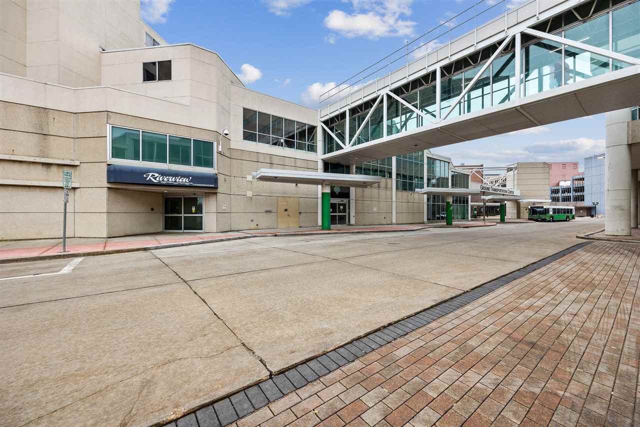 400 1st Street SE Cedar Rapids IA 52401