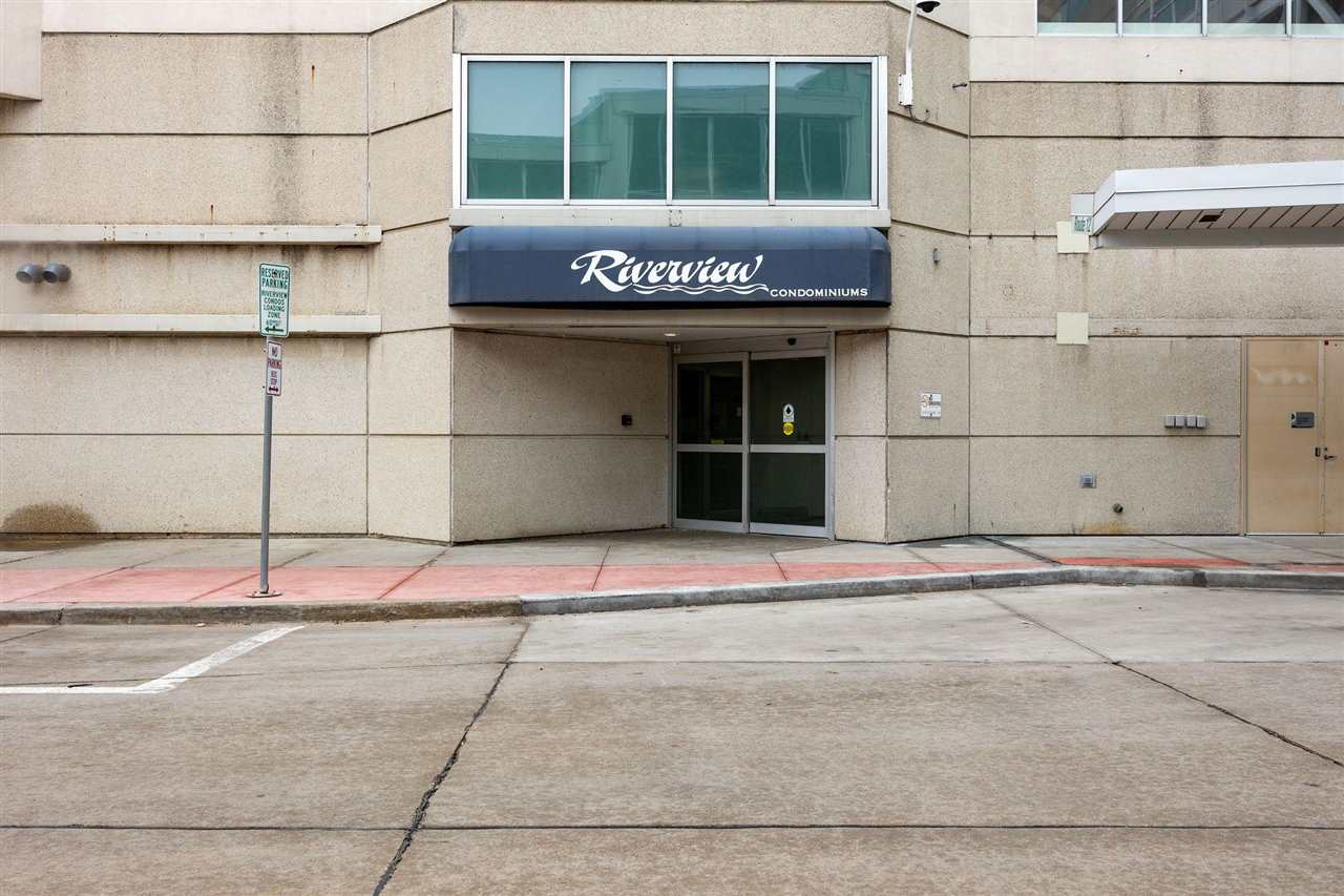 400 1st Street SE Cedar Rapids IA 52401