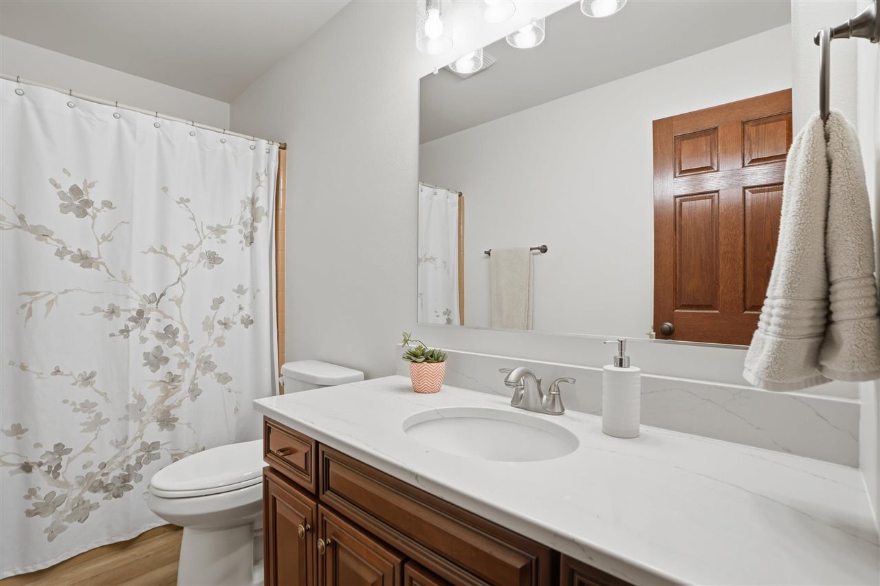 2107 Glen Oaks Knoll Coralville IA 52241