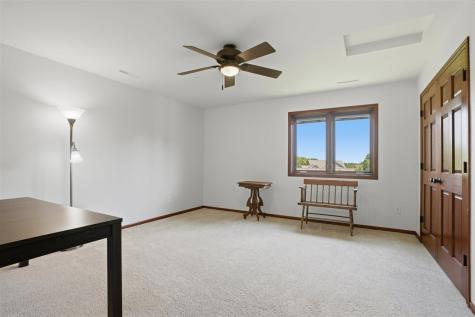 2107 Glen Oaks Knoll Coralville IA 52241