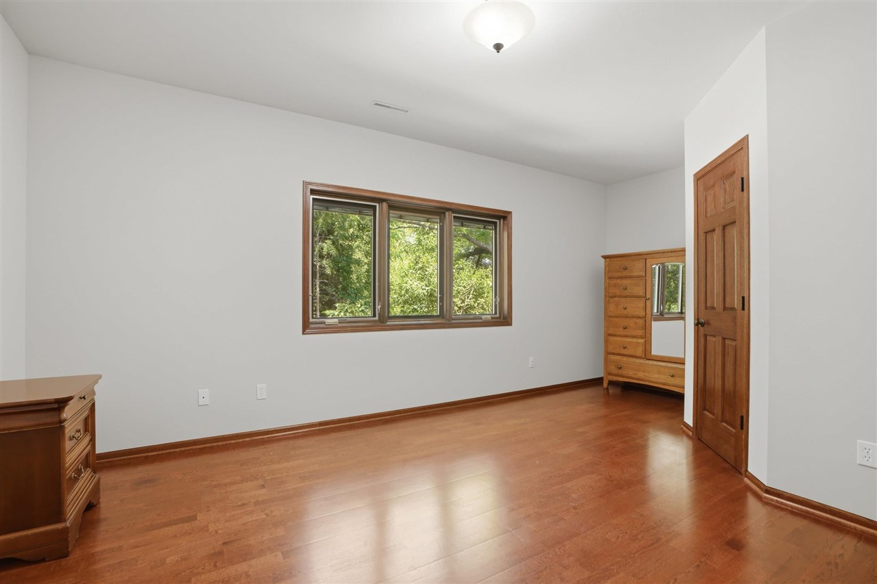 2107 Glen Oaks Knoll Coralville IA 52241